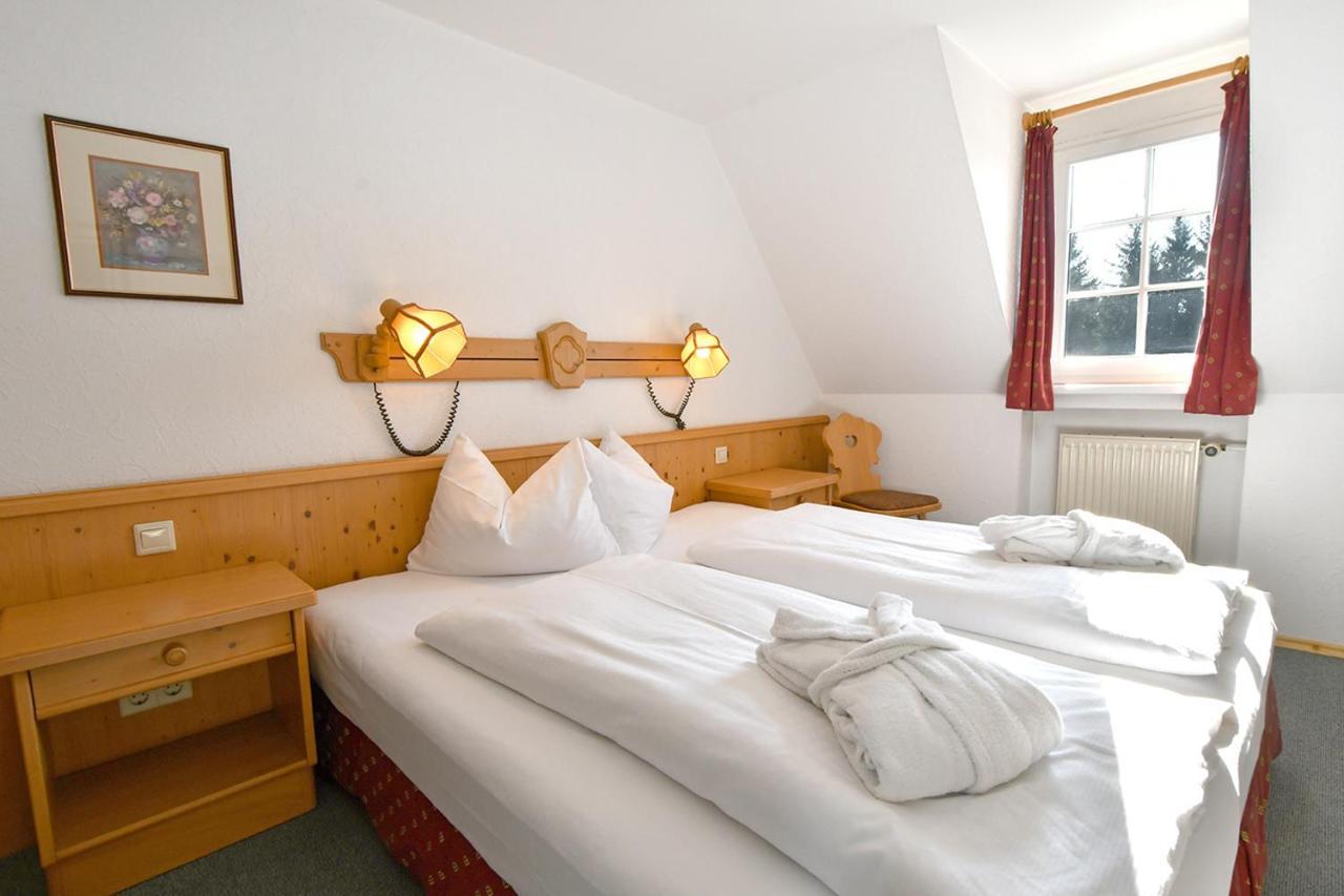 Landhotel Altes Zollhaus Hermsdorf  Екстер'єр фото