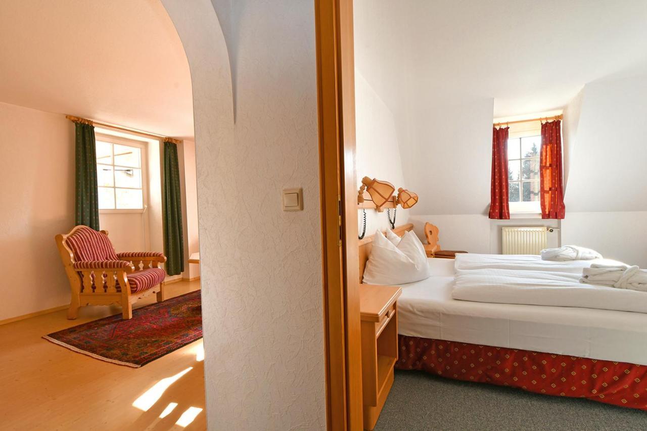Landhotel Altes Zollhaus Hermsdorf  Екстер'єр фото